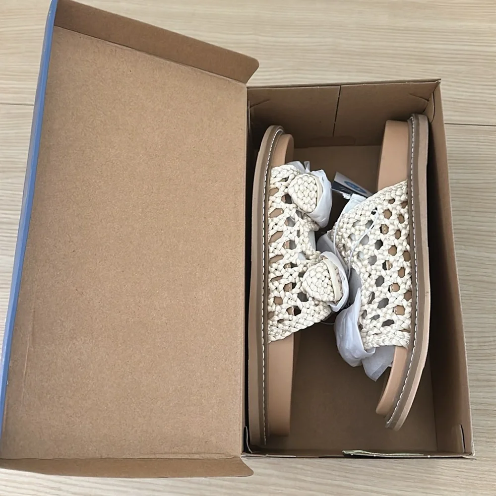 Universal Thread Off White Kylie Woven Sandals 7.5 - Picture 6 of 9